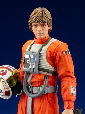 Star Wars ArtFX+ Luke Skywalker (X-Wing Pilot) Statue Gallery Image 2