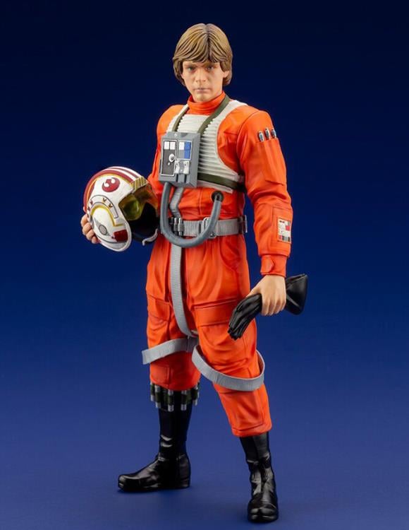 Star Wars ArtFX+ Luke Skywalker (X-Wing Pilot) Statue Gallery Image 3