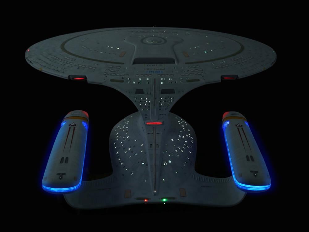 Star Trek U.S.S. Enterprise NCC-1701-D 1/1000 Scale Limited Edition Replica Gallery Image 14