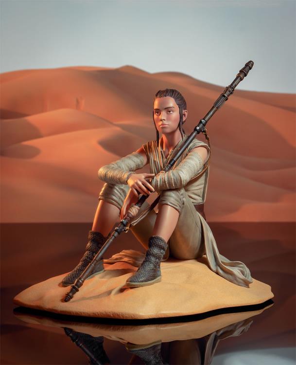 Star Wars Premier Collection Rey (Dreamer) Limited Edition Statue Gallery Image 3