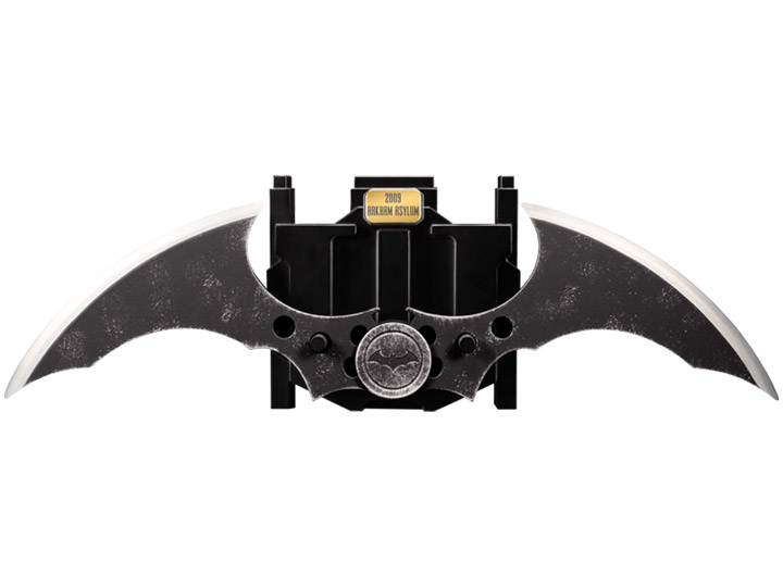 Batman: Arkham Asylum Metal Batarang Replica Gallery Image 1