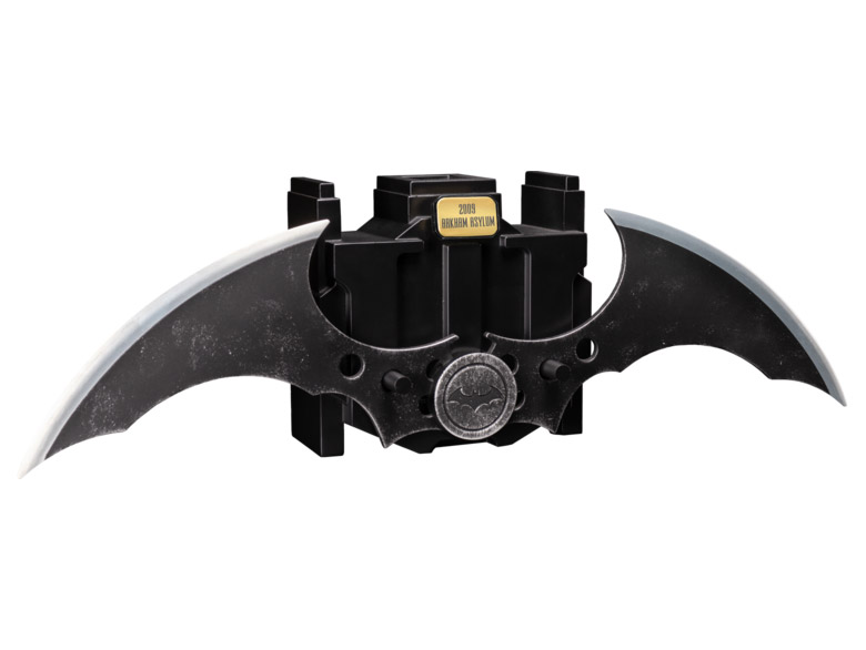 Batman: Arkham Asylum Metal Batarang Replica Gallery Image 4