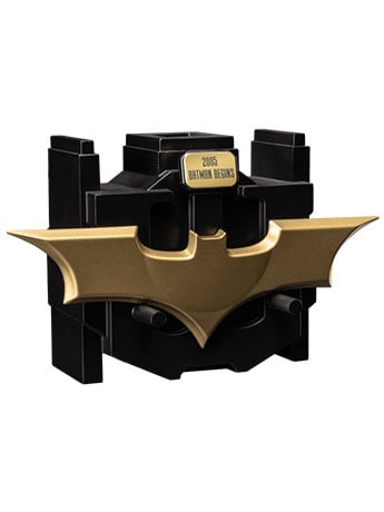 Batman Begins Metal Batarang Replica Gallery Image 2
