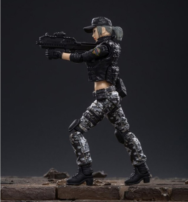 CrossFire Fox Hunter (B) 1/18 Scale Figure Gallery Image 5