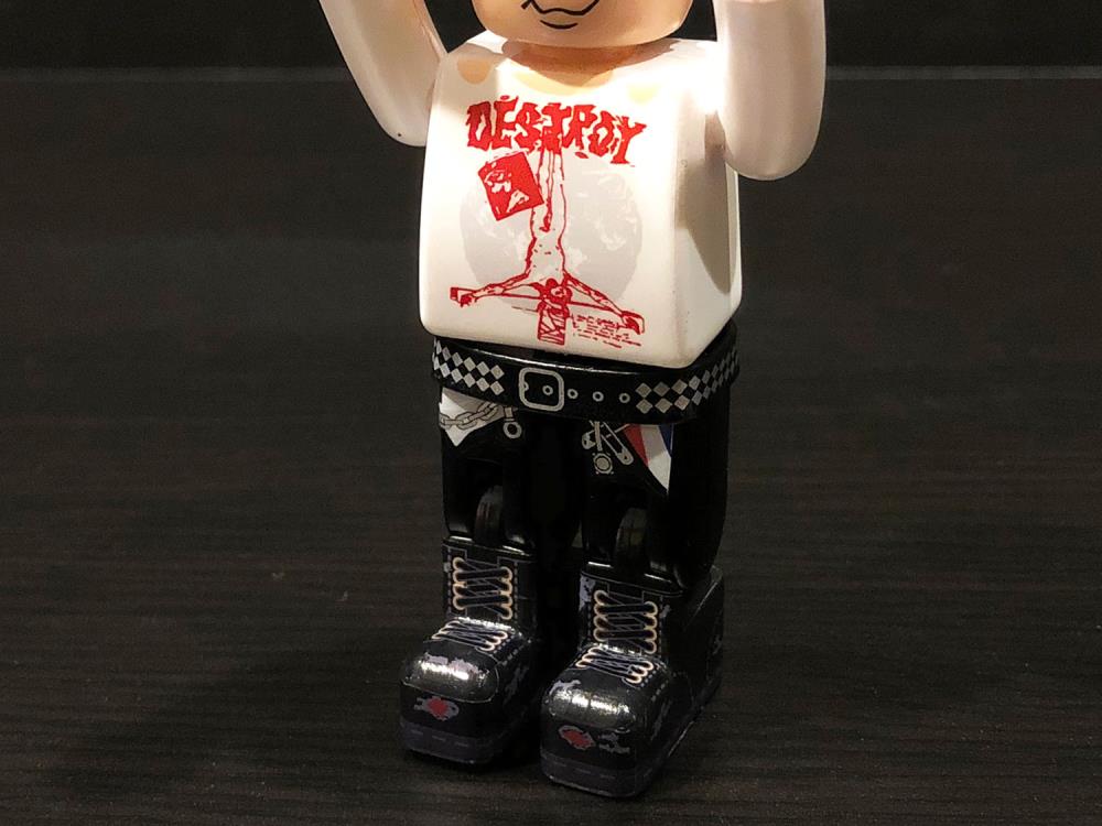 Sex Pistols Mini Figure Set Gallery Image 7