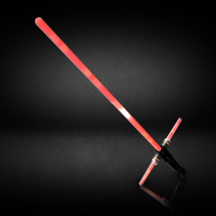 Star Wars: The Black Series Supreme Leader Kylo Ren (The Rise of Skywalker) Force FX Lightsaber Gallery Image 5