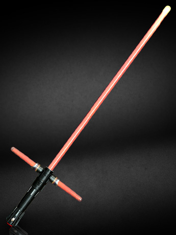 Star Wars: The Black Series Supreme Leader Kylo Ren (The Rise of Skywalker) Force FX Lightsaber Gallery Image 2