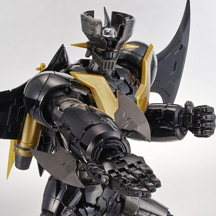 Mazinger Z: Infinity HG Mazinger Z (Black Ver.) 1/144 Scale Exclusive Model Kit Gallery Image 7