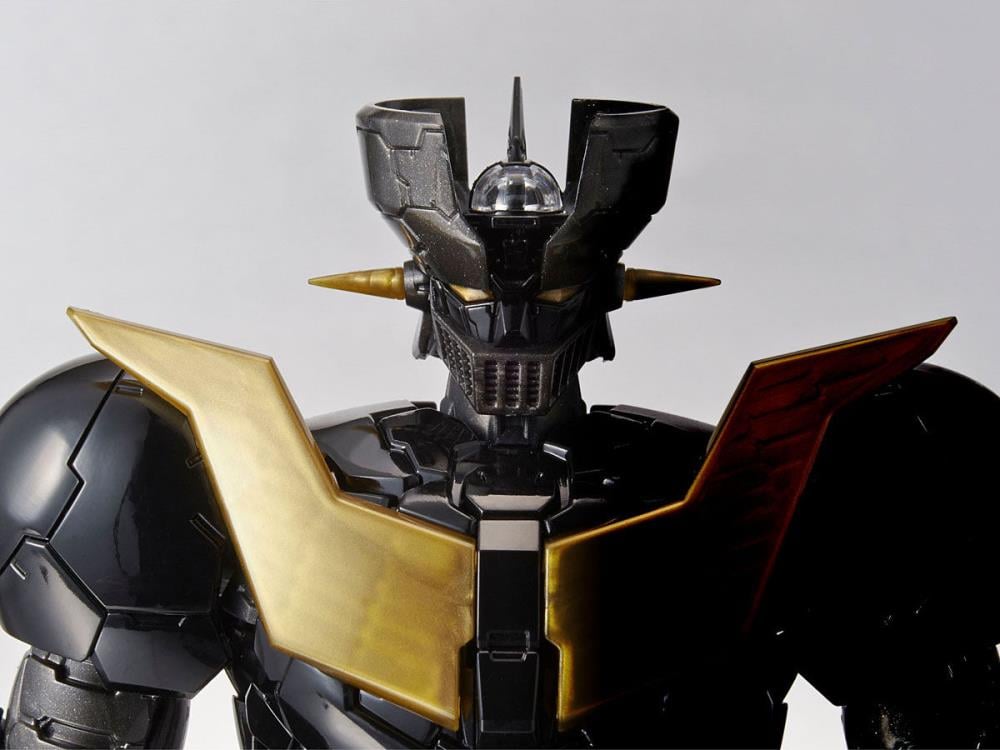 Mazinger Z: Infinity HG Mazinger Z (Black Ver.) 1/144 Scale Exclusive Model Kit Gallery Image 10