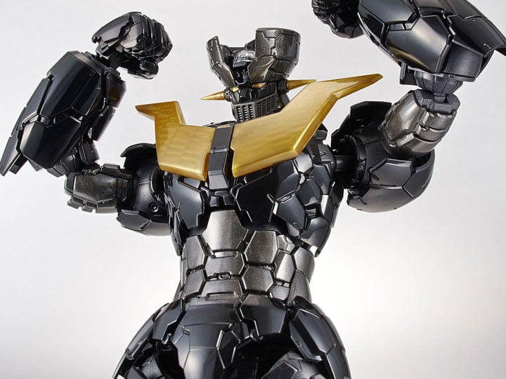 Mazinger Z: Infinity HG Mazinger Z (Black Ver.) 1/144 Scale Exclusive Model Kit Gallery Image 1