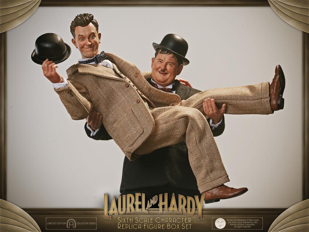 Stan Laurel and Oliver Hardy (Classic Suits) 1/6 Scale Limited Edition Figure Two-Pack Gallery Image 9