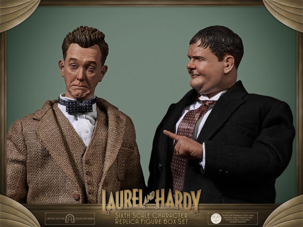 Stan Laurel and Oliver Hardy (Classic Suits) 1/6 Scale Limited Edition Figure Two-Pack Gallery Image 7
