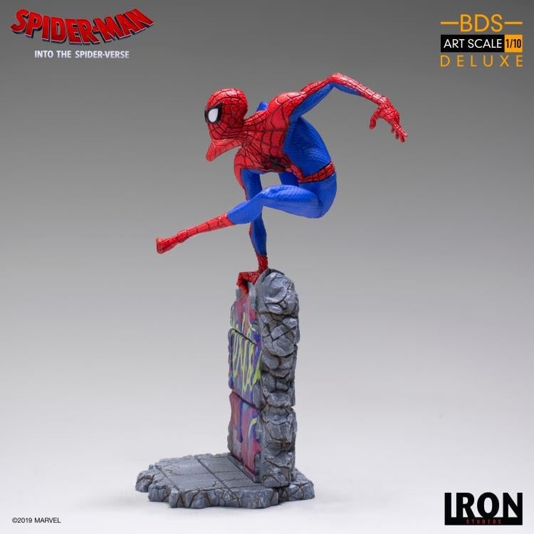 Spider-Man: Into the Spider-Verse Battle Diorama Series Peter B. Parker 1/10 Art Scale Limited Edition Statue Gallery Image 7