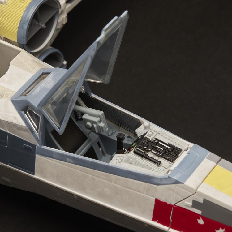 Star Wars: The Vintage Collection Luke Skywalker's X-Wing Fighter (A New Hope) Gallery Image 6