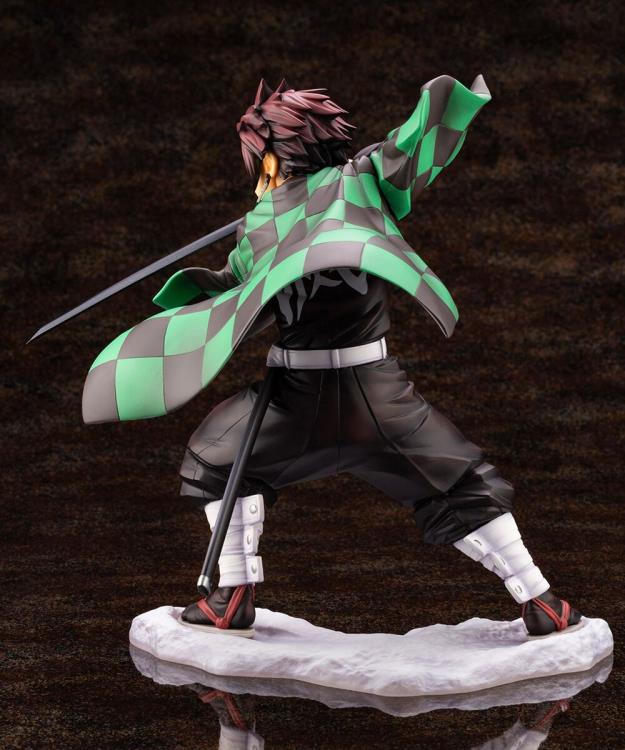 Demon Slayer: Kimetsu no Yaiba ArtFX J Tanjiro Kamado Figure Gallery Image 7