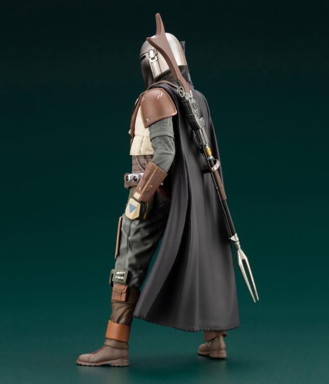 The Mandalorian ArtFX+ The Mandalorian Statue Gallery Image 6