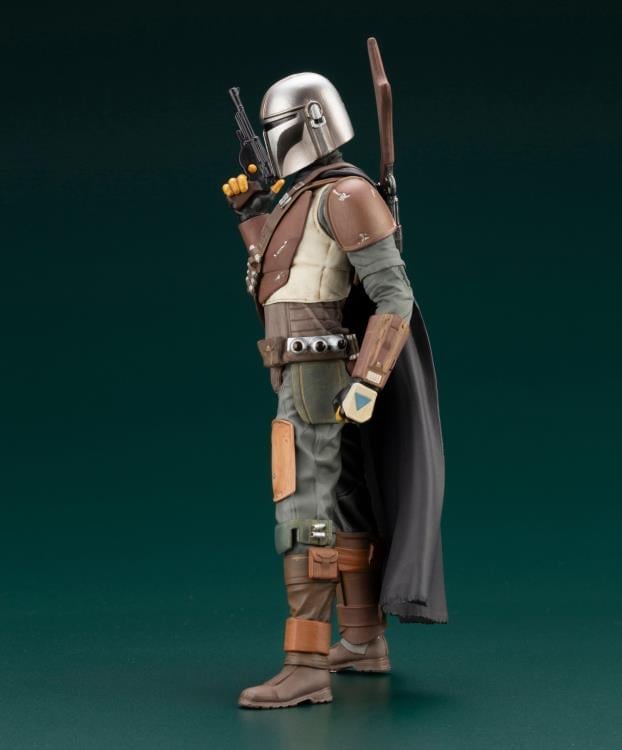 The Mandalorian ArtFX+ The Mandalorian Statue Gallery Image 5
