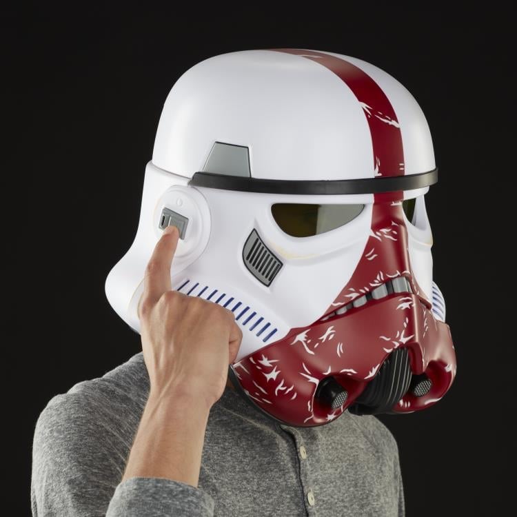 Star Wars: The Black Series Incinerator Stormtrooper 1:1 Scale Wearable Helmet (Electronic) Gallery Image 5