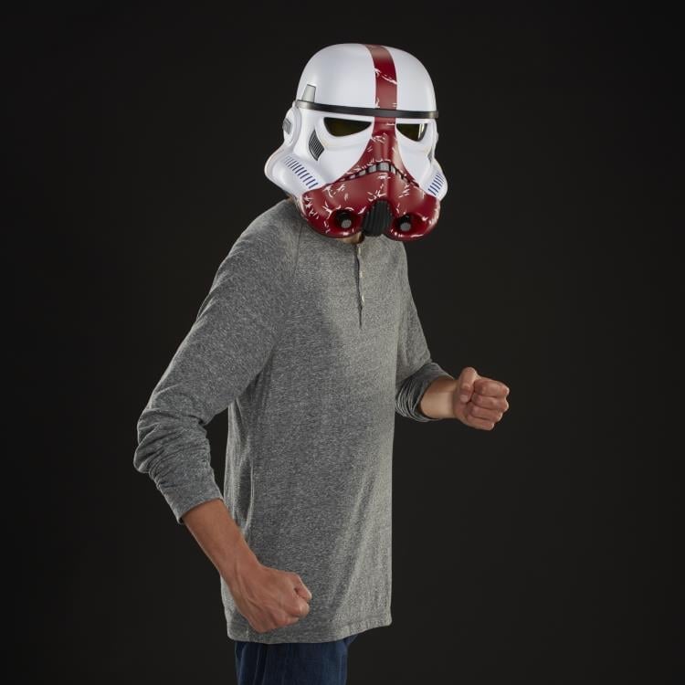Star Wars: The Black Series Incinerator Stormtrooper 1:1 Scale Wearable Helmet (Electronic) Gallery Image 9
