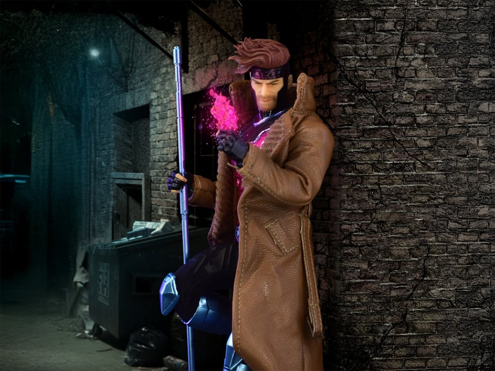 Mezco One:12 Gambit | Marvel Gambit Action Figure