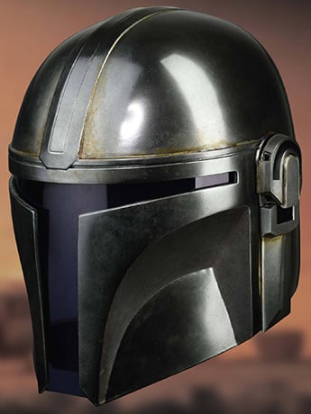 The Mandalorian 1:1 Scale Wearable Helmet Gallery Image 2