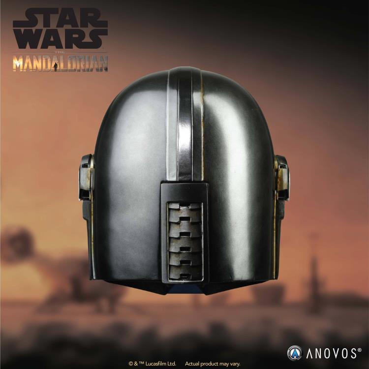 The Mandalorian 1:1 Scale Wearable Helmet Gallery Image 4