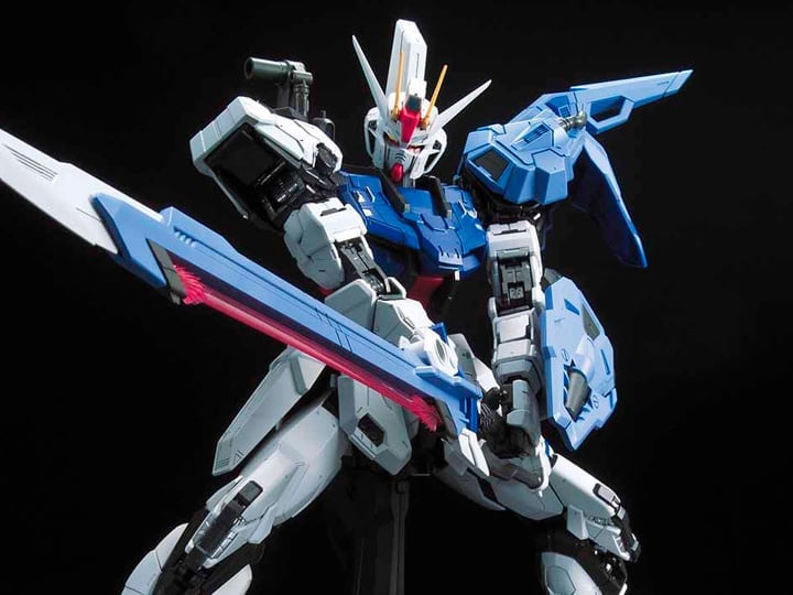 Mobile Suit Gundam SEED PG Perfect Strike Gundam 1/60 Scale Model Kit Gallery Image 1