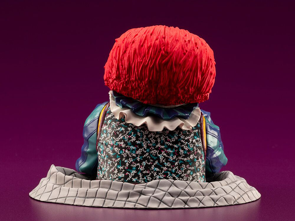 IT Dokodemo ArtFX Pennywise Statue Gallery Image 6