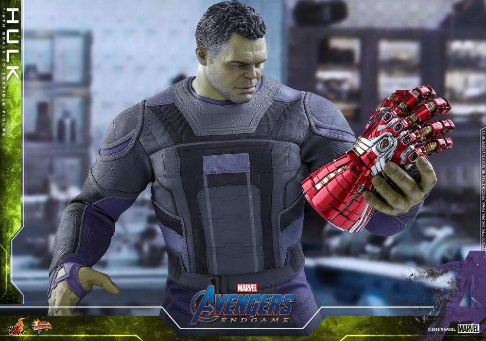 Avengers: Endgame MMS558 Hulk 1/6th Scale Collectible Figure Gallery Image 9