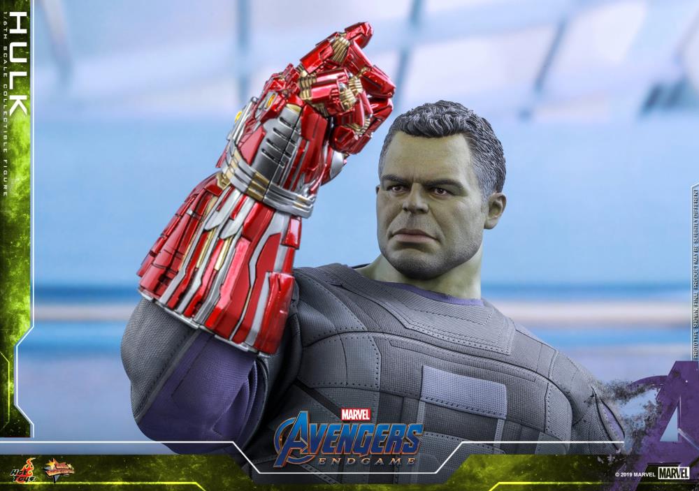 Avengers: Endgame MMS558 Hulk 1/6th Scale Collectible Figure Gallery Image 16