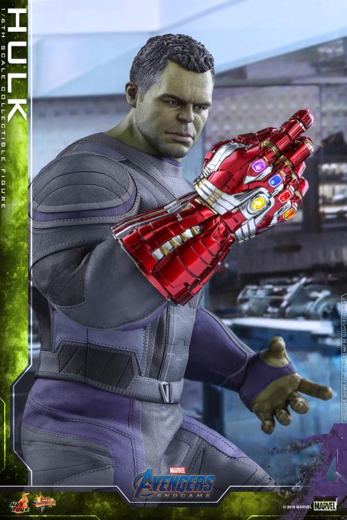 Avengers: Endgame MMS558 Hulk 1/6th Scale Collectible Figure Gallery Image 5