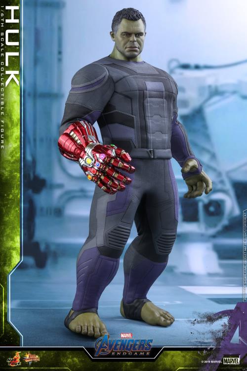 Avengers: Endgame MMS558 Hulk 1/6th Scale Collectible Figure Gallery Image 3