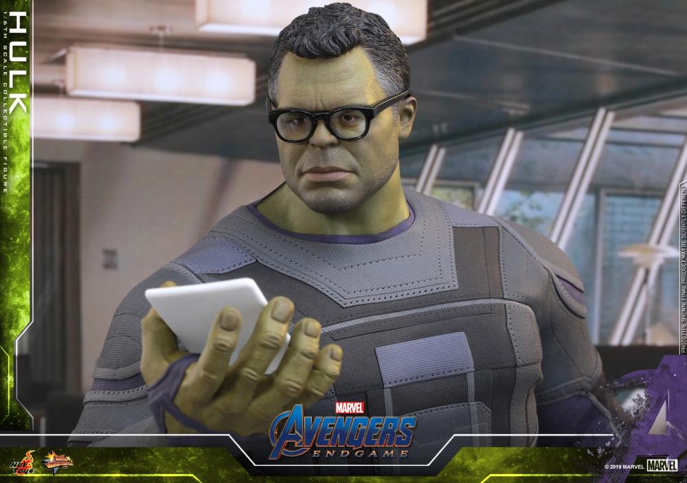 Avengers: Endgame MMS558 Hulk 1/6th Scale Collectible Figure Gallery Image 14