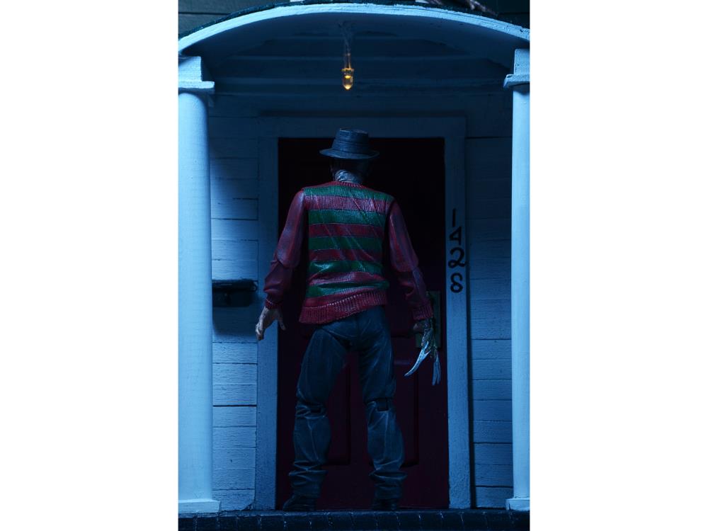 A Nightmare On Elm Street Ultimate Freddy Krueger Figure Gallery Image 7