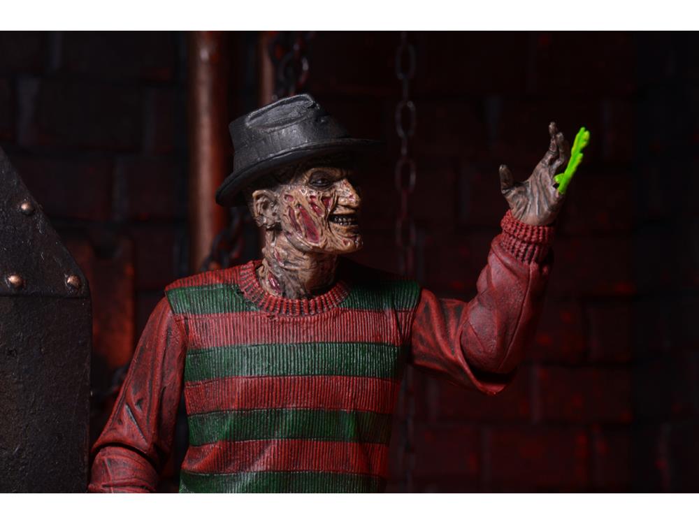 A Nightmare On Elm Street Ultimate Freddy Krueger Figure Gallery Image 10