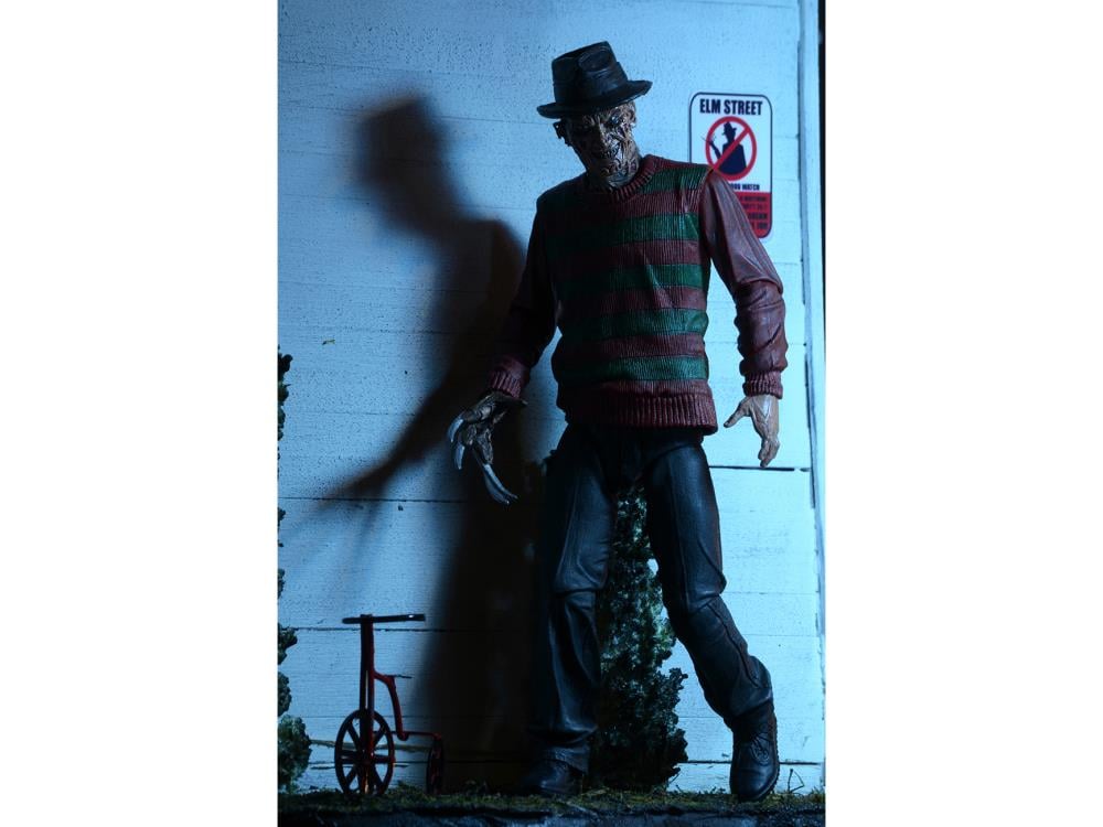 A Nightmare On Elm Street Ultimate Freddy Krueger Figure Gallery Image 3