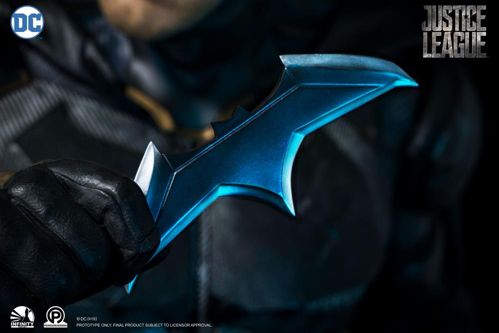 Justice League Batman Limited Edition Bust Gallery Image 12