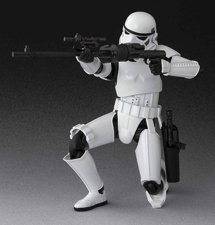 Star Wars S.H.Figuarts Stormtrooper (A New Hope) Action Figure Gallery Image 6