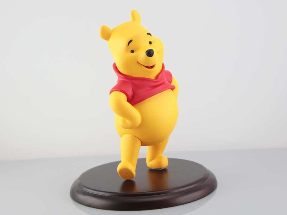 Winnie the Pooh Sculpy X Winnie-the-Pooh Figurine Gallery Image 3