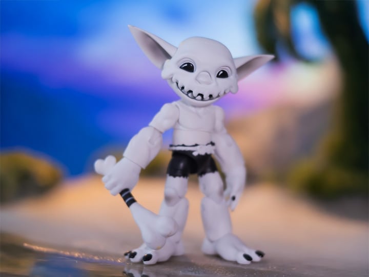Plunderlings Feral Zombone Gallery Image 1