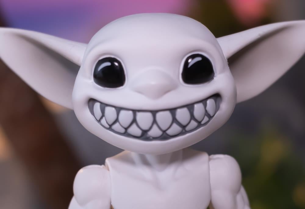 Plunderlings Feral Zombone Gallery Image 8