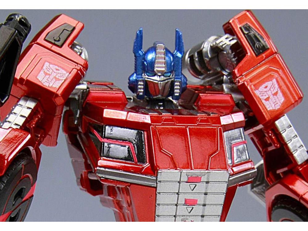 Transformers: Fall of Cybertron TG01 Optimus Prime Gallery Image 5