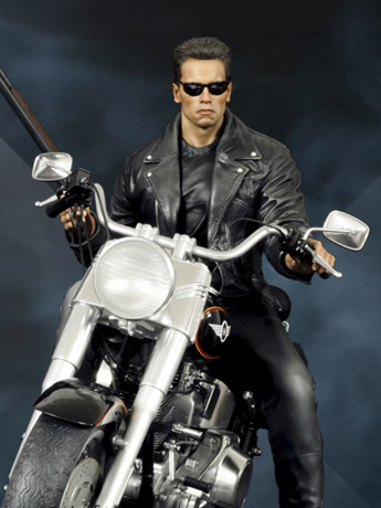 Terminator 2 T-800 on Motorcycle 1/4 Scale Limited Signature Edition Statue Gallery Image 2