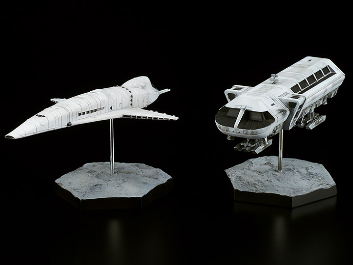2001: A Space Odyssey Orion III & Moon Rocket Bus Set Gallery Image 1