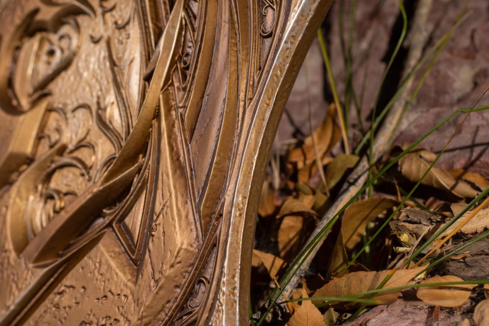 The Elder Scrolls Online Dragonguard Shield Limited Edition Replica Gallery Image 7