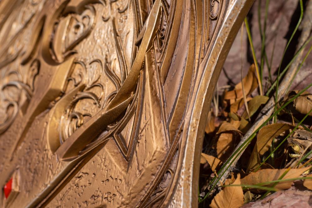 The Elder Scrolls Online Dragonguard Shield Limited Edition Replica Gallery Image 6