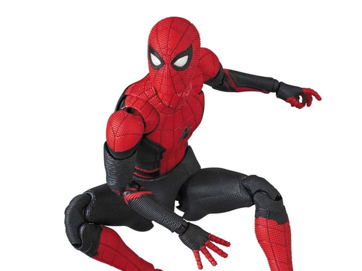 Spider-Man: Far From Home MAFEX No.113 Spider-Man (Upgraded Suit) Action Figure Gallery Image 1