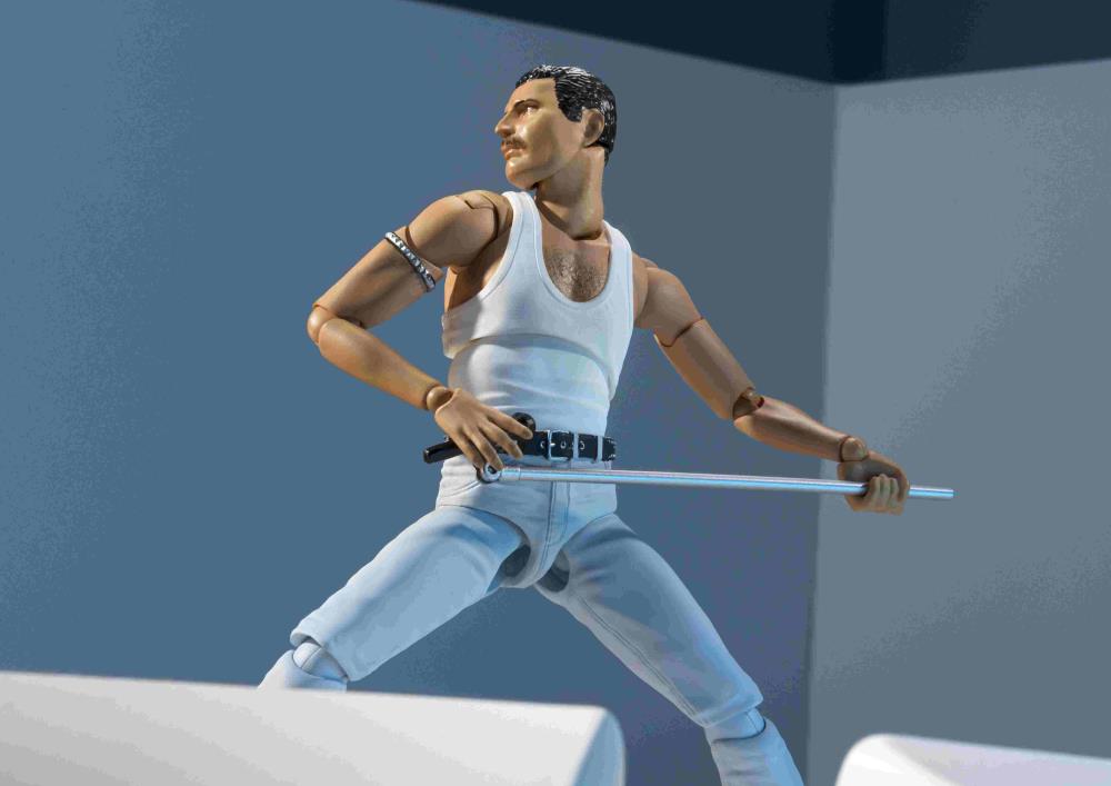 Queen S.H.Figuarts Freddie Mercury (Live Aid Ver.) Action Figure