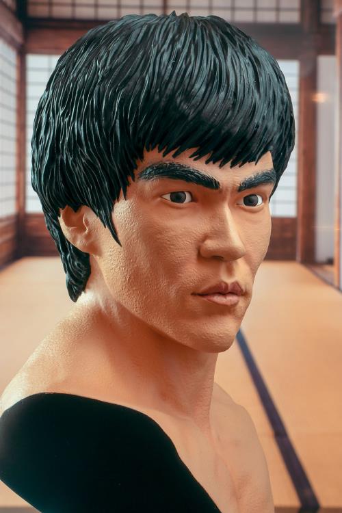 Bruce Lee Legends in 3D 1/2 Scale Limited Edition Bust Gallery Image 7