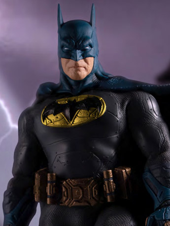 DC Comics One:12 Collective Batman (Supreme Knight) PX Previews Exclusive Gallery Image 2